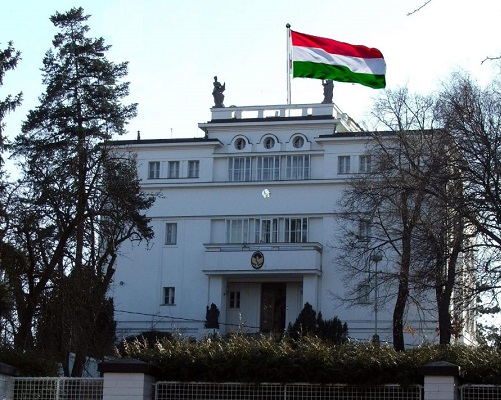 وقت سفارت مجارستان