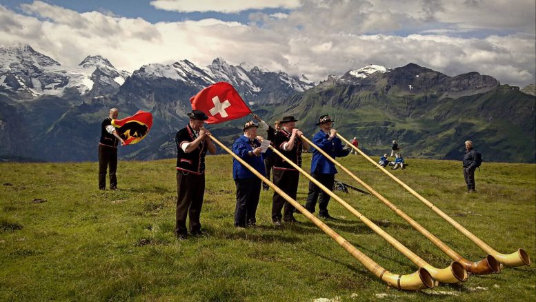 ویزای توریستی سوئیس | اخذ ویزای توریستی سوئیس 88851080-021