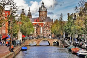 نكاتي در مورد سفر به آمستردام