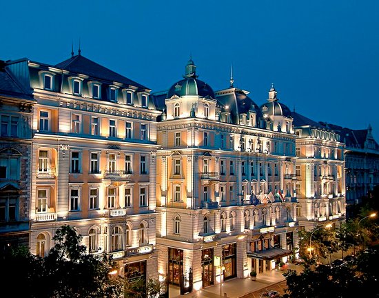 هتل 5 ستاره از مجلل ترین هتل های پراگ CORINTHIA
