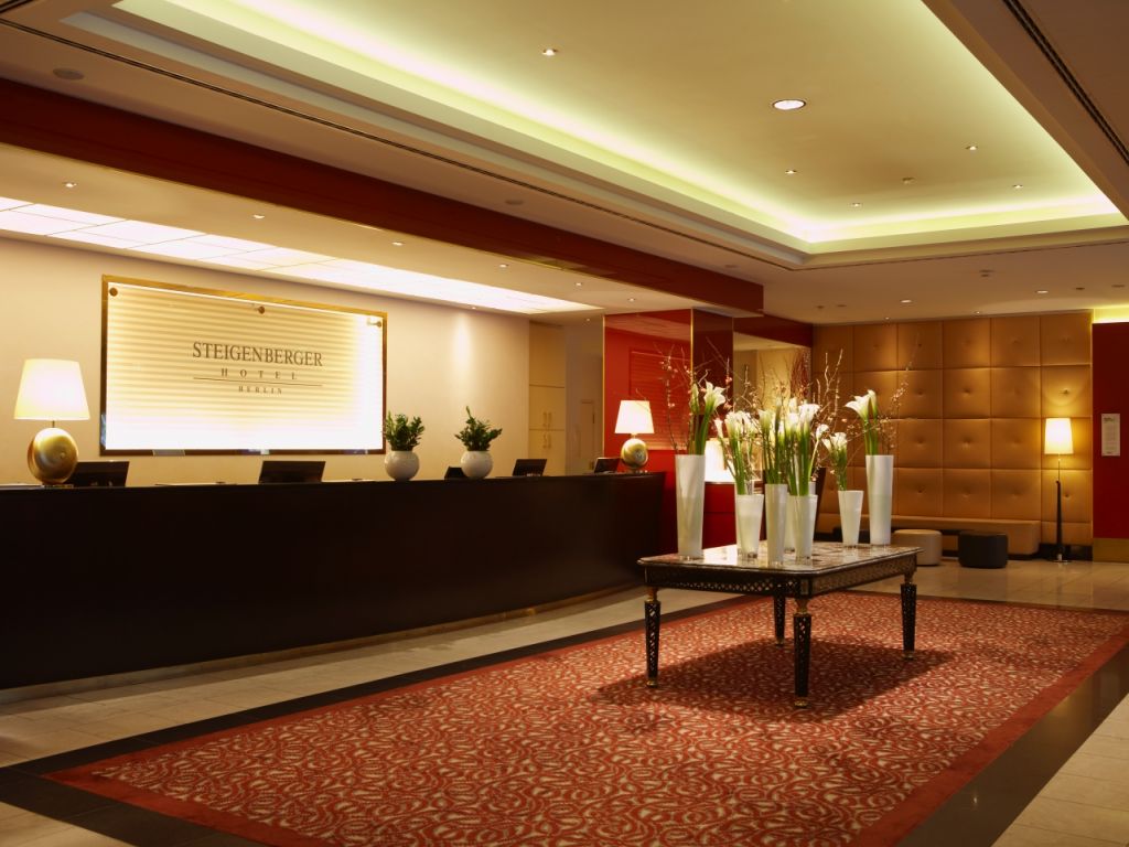 هتل استیگلیتز اینترنشنال «Hotel Steglitz International»