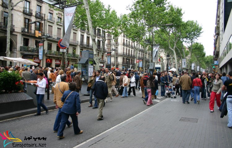 خیابان سانتس بارسلونا