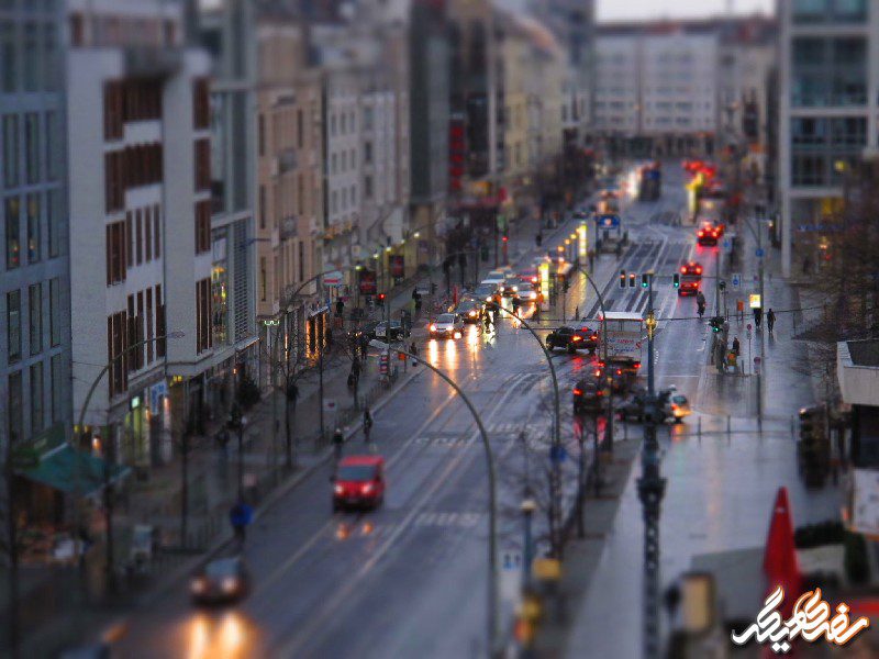 خیابان فردریش اشتراسه برلین سفری دیگر