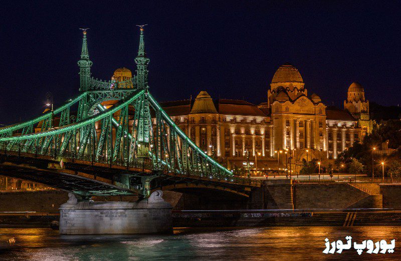 استخر هتل گالرت بوداپست - یوروپ تورز