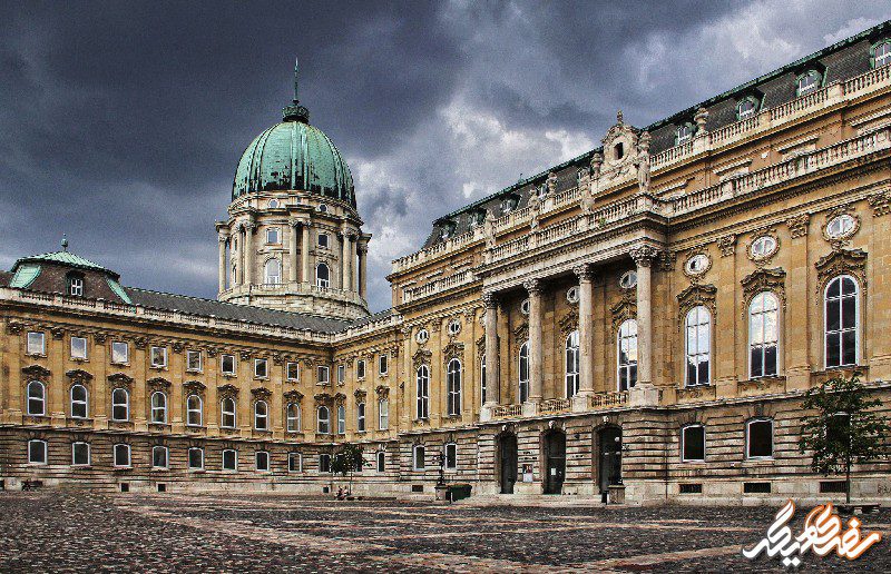 در موزه تاریخ بوداپست چه چیزهایی وجود دارد - سفری دیگر