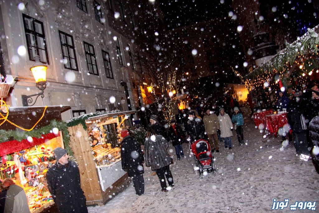 بازارچه‌ های کریسمس وین | یوروپ تورز