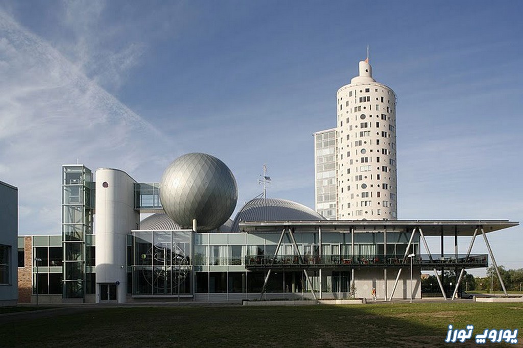 مرکز علمی AHHAA استونی | یوروپ تورز