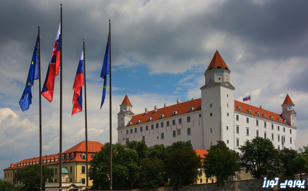 بازسازی قلعه براتیسلاوا | یوروپ تورز