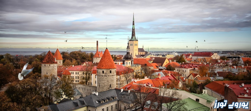چطوری به دیوار‌ های تالین در کشور استونی برسیم؟ | یوروپ تورز