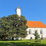 آشنایی کامل با کلیسای صلیب مقدس استونی - استونی