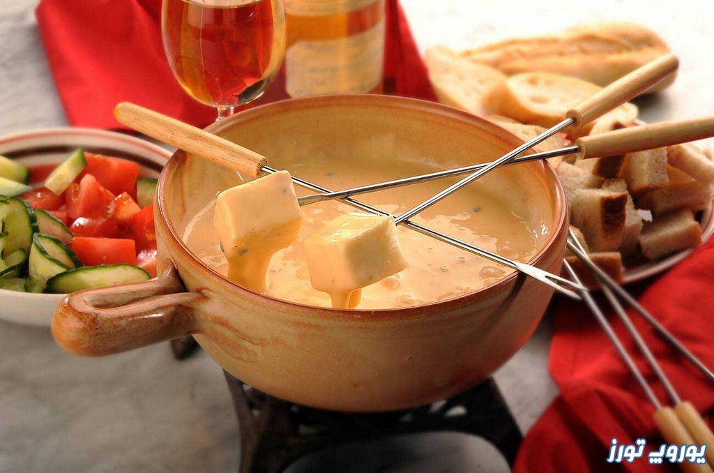فوندو‌ پنیر یکی از بهترین غذا های سوئیسی | یوروپ تورز