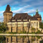 قلعه وایداهونیاد بوداپست یک قلعه ی رمانتیک - مجارستان