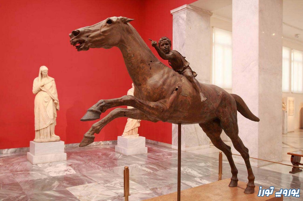 بازدید از موزه ملی باستان‌ شناسی آتن | یوروپ تورز