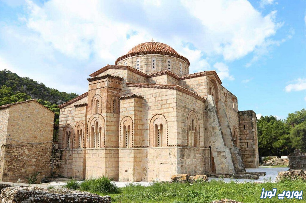 صومعه دفنی در آتن | یوروپ تورز