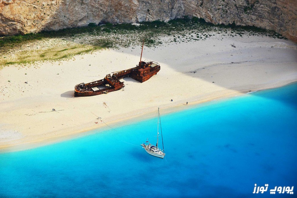 آیا ساحل ناواجیو یونان تنها به خاطر حضور این کشتی مشهور شده است؟ | یوروپ تورز