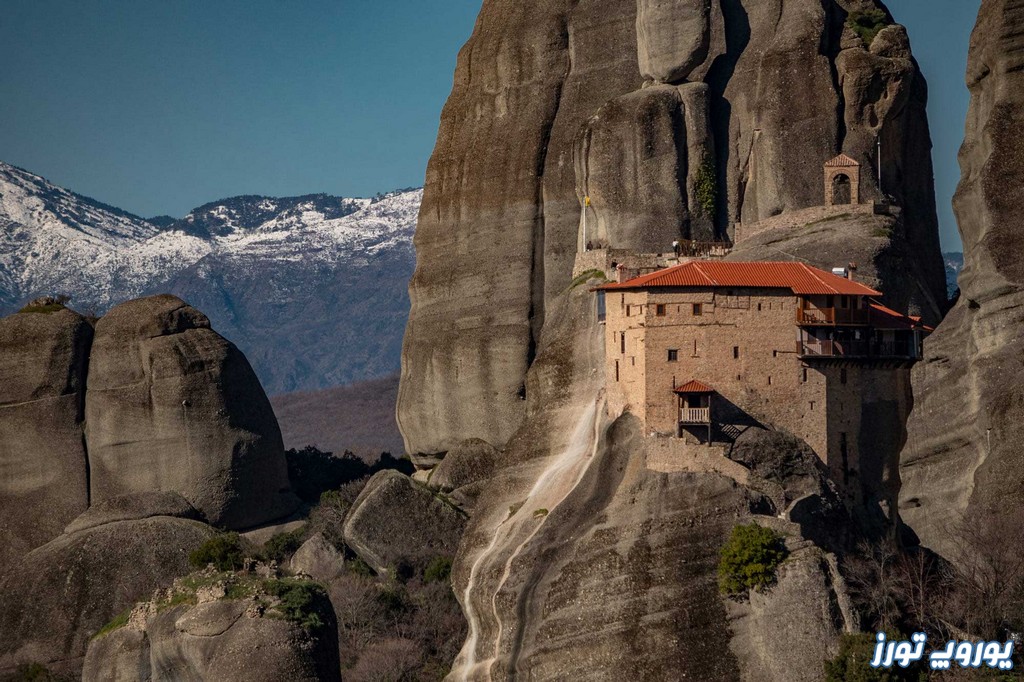 آیا میتوان به راحتی به تمامی طبقات صومعه مقدس سنت نیکولاس آناپاوسا دسترسی داشت؟ | یوروپ تورز