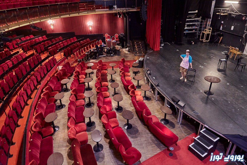 چه نکاتی را هنگام بازدید از سالن تئاتر اشمیت باید رعایت کرد؟ | یوروپ تورز