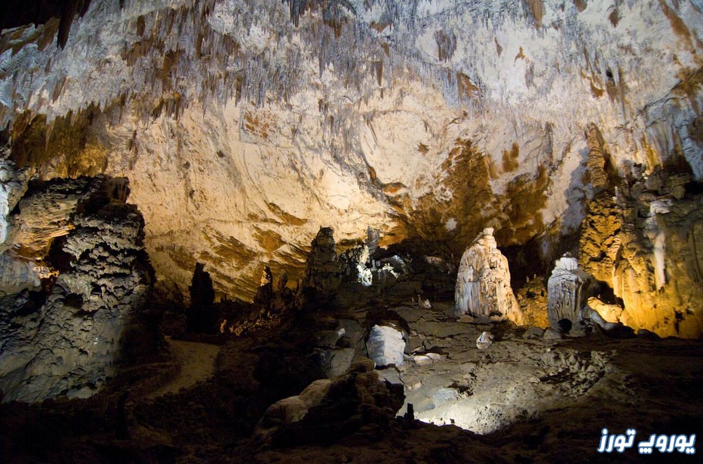 گشت و گذار در اتاقک‌ های غار های اسکوک جان اسلوونی | یوروپ تورز