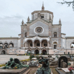 گورستان منیومنتال | تاریخچه - مقبره افراد معروف - تصاویر - رم | ایتالیا